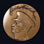 مدال صدمین سالگرد زادروز رضا شاه کبیر